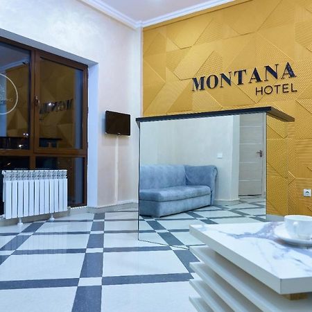 Montana Hotel Almaty Esterno foto