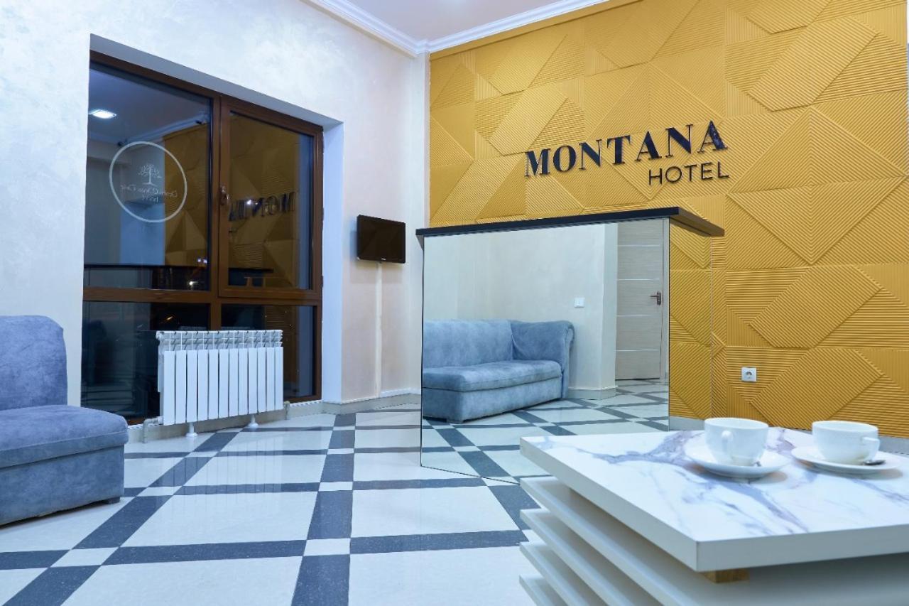 Montana Hotel Almaty Esterno foto